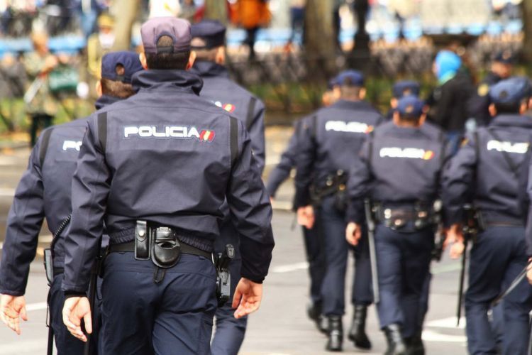 Policía Nacional Escala Básica
